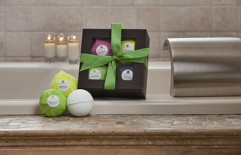 Transform Your Bath Ritual with Stunning Custom Bath Bomb Boxes