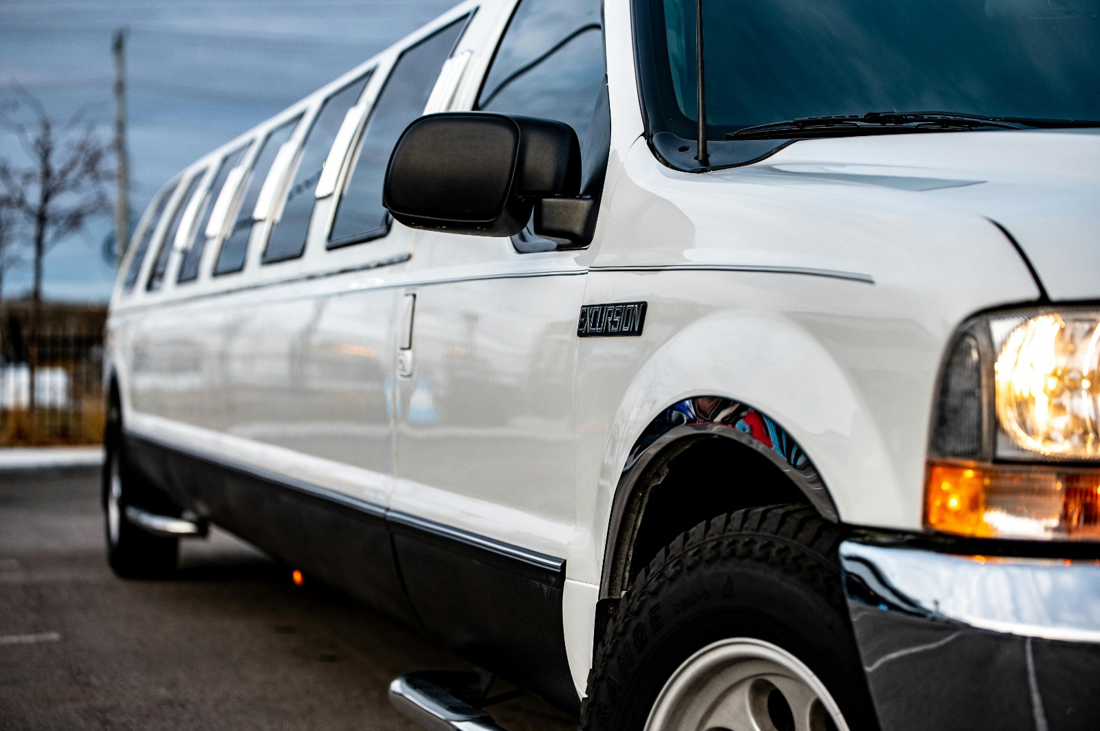 Airport Limousines in Long Island: The Complete Guide